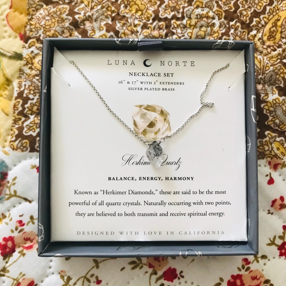 Luna norte necklace